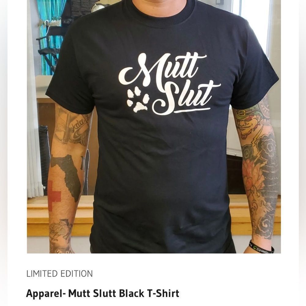 NEW-Unisex-  t-shirt- black and white- Size XL